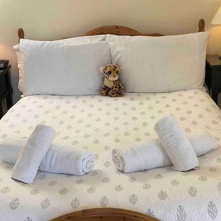 Villa Secluded Romantic Cotswolds Barn - Sleeps 2 To 4 - Near Cirencester - Dog Friendly Kemble Exterior foto